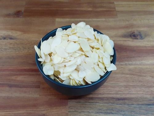 100% Natural High Grade Almond Flakes