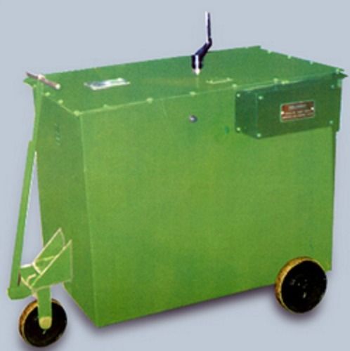 Oil Cooled Arc Welder Voltage: 250-600 Ampere (Amp)