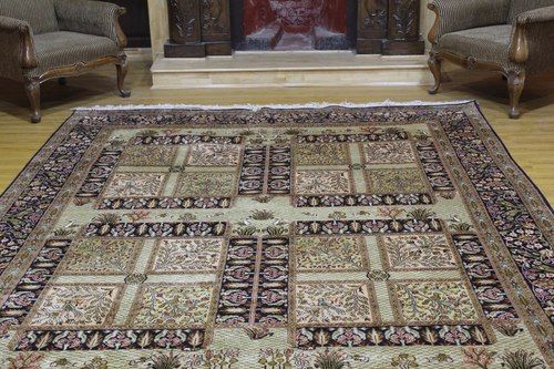 Printed Kashmiri Woolen Carpet Flame-Retardant