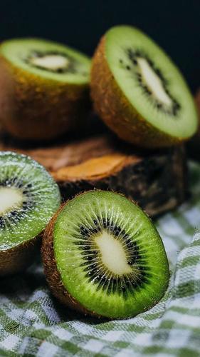 Pure Natural Fresh Kiwi