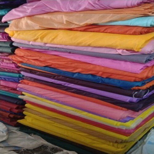 Skin-Friendly Normal Shine Plain Polyester Lining Fabric For Garments Industry