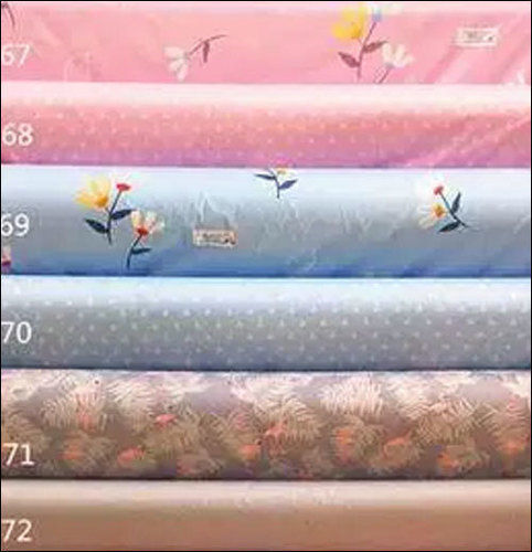 Attractive Looks 40-40 Cotton Fabric