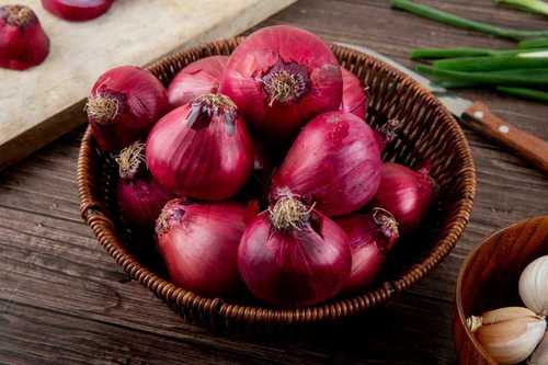 Large, Medium Fresh Onion