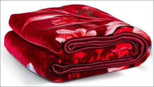 Impeccable Finish Red Blankets