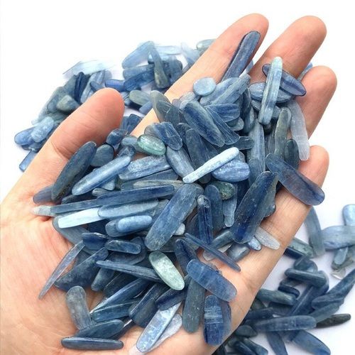 आभूषण के लिए Kyanite रत्न चिप्स