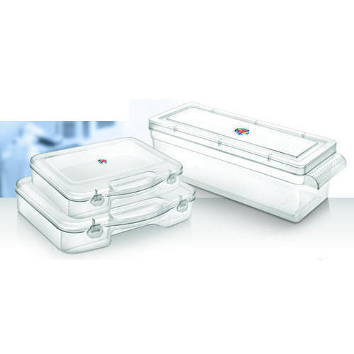 Colourless Plain Rectangular Plastic Container