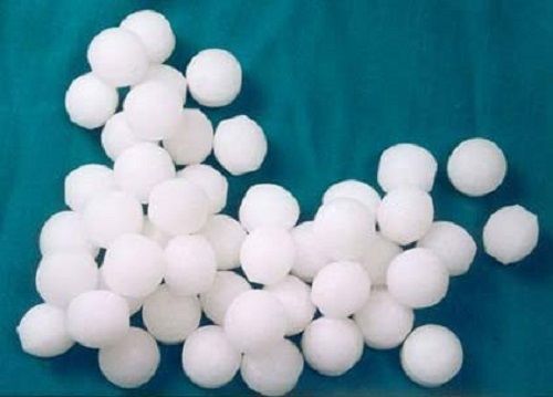 White Color Naphthalene Balls