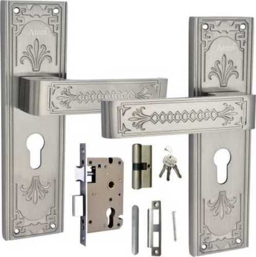 Fine Metal Antique Door Lock