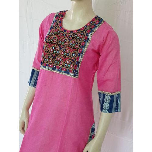 Mulicolor Pink Ladies Embroidered Kurti