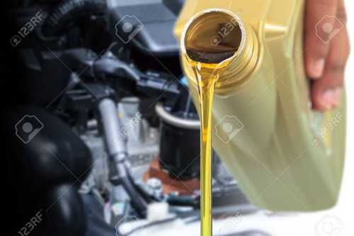 Yellow Lubricants Oil For Engine