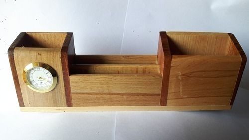 Polished Brown Wooden Pen Stand