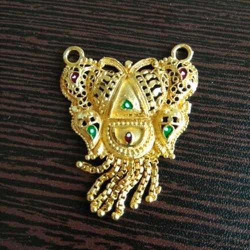 Golden Scratch Proof Party Wear Imitation Pendant