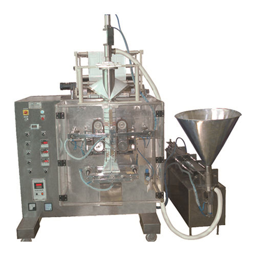 Silver Stainless Steel Automatic Oil Pouch Packing Machine