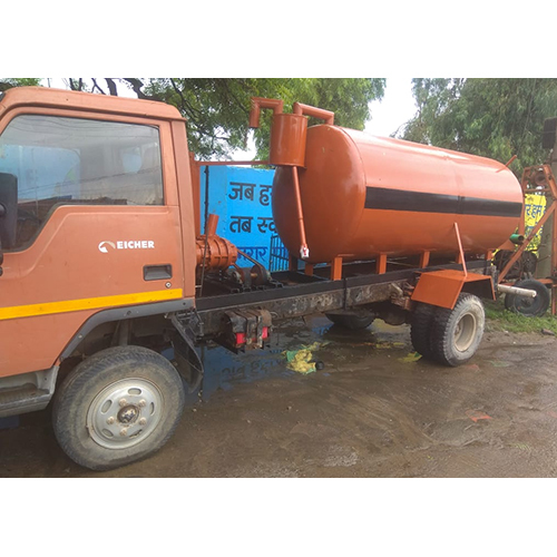 Truck Mounted Septic Tanker Application: Industrial