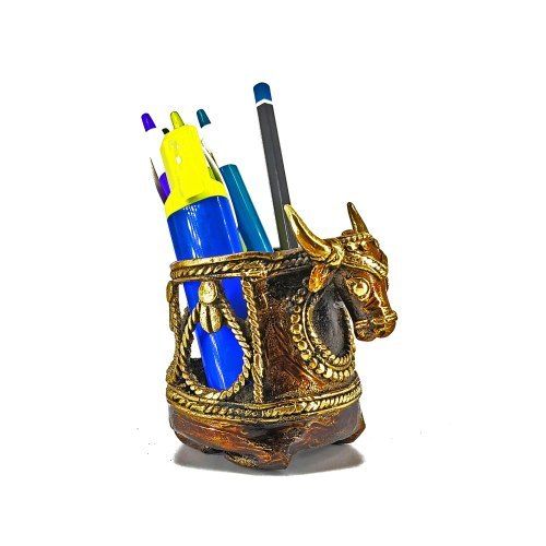 Golden Bull Design Pen Stand