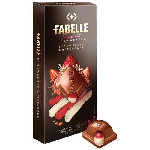 Fabelle Strawberry Cheesecake Centre Filled Bar 131g