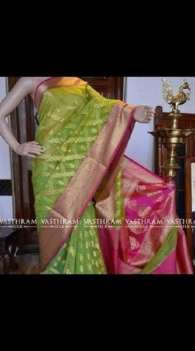 पिंक कोरा मस्लिन ऑर्गेंज़ा सॉफ्ट और सिल्क साड़ी