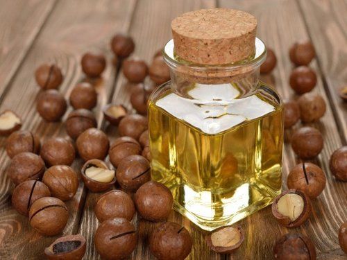 Common Light Yellow Hazel Nut Oil