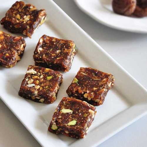 Tasty Sweets Dry Peanut Chikki