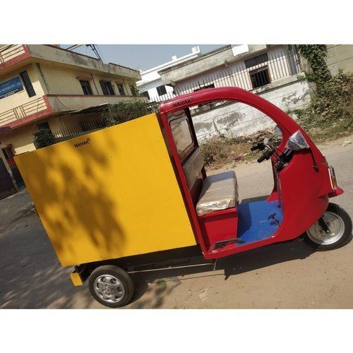 Carrying FMCG Goods E Cart Loader