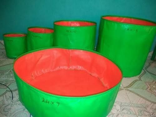 Green Color Planter Bag Use: For Plant