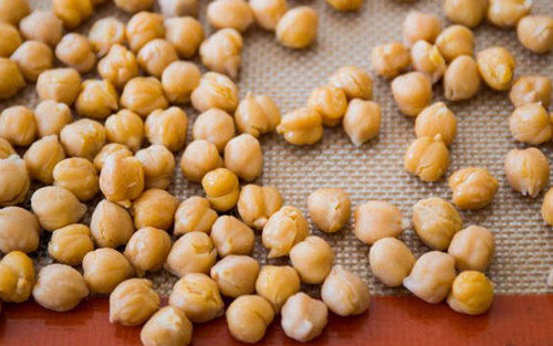 Healthy And Natural Dried Chickpeas Grain Size: Standard