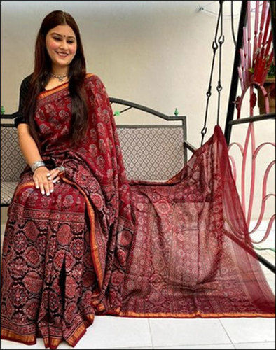 Red Ladies Casual Wear Cotton Printed Saree