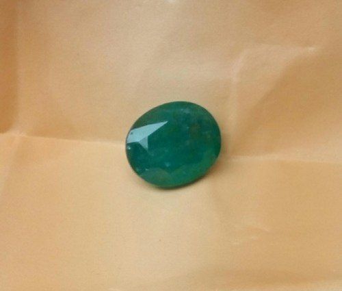 Round Shape Emerald Gemstone