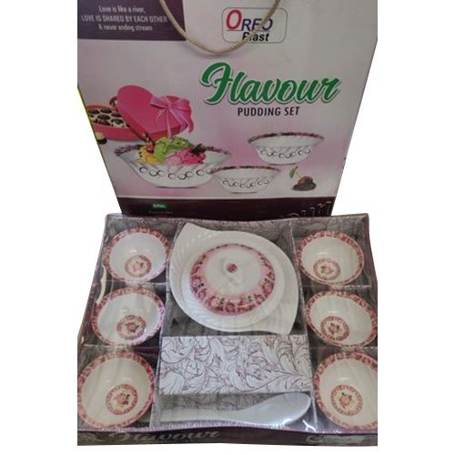 विभिन्न रंगों में उपलब्ध हैं मेलामाइन व्हाइट डिज़ाइनर पुडिंग सेट