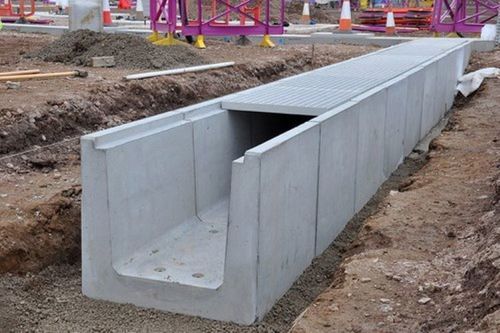 Gray Precast Rcc U-Shape Drain