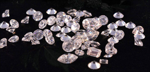 NEW diamonds and golds at Best Price in Ahmedabad