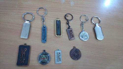 Various Colors Are Available Attractive Zinc Casted Keyring