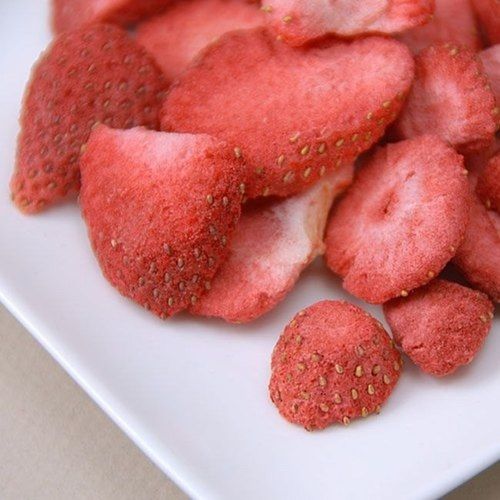 Red Freeze Dried Strawberry Fruit