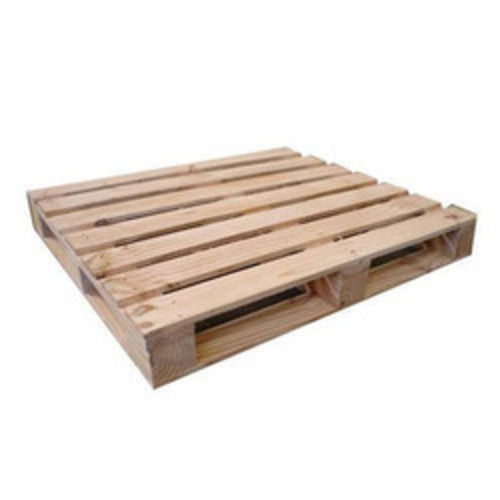 Brown Square Shape Rubber Wood Pallet