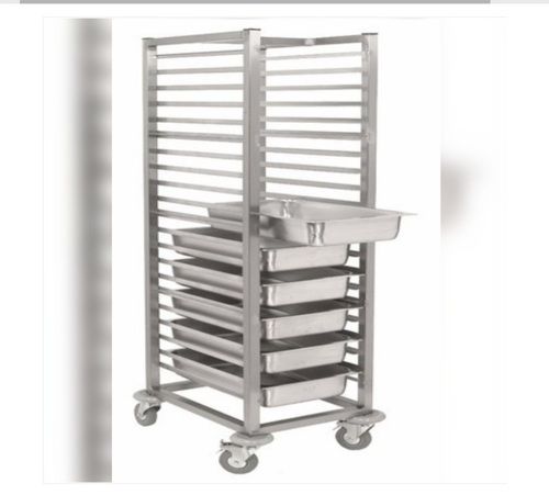 Fine Finished Polished Stainless Steel Tray Trolley Application: Restaurant