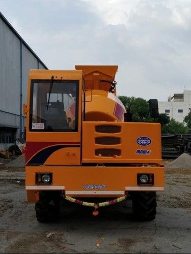 Yellow Self Loading Concrete Mixer Mcm4