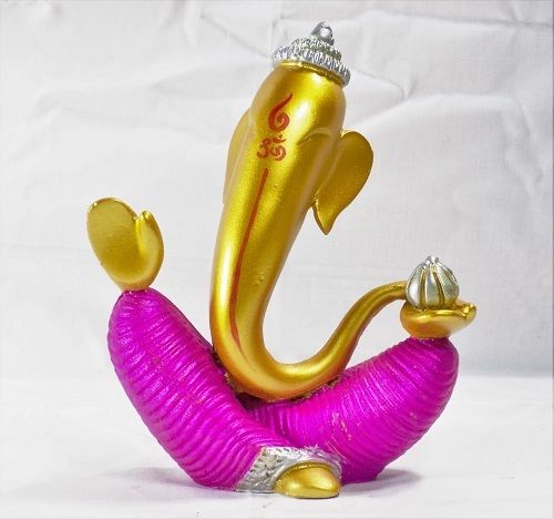 Polishing Beautifully Designed Fiber Ganesha Idol