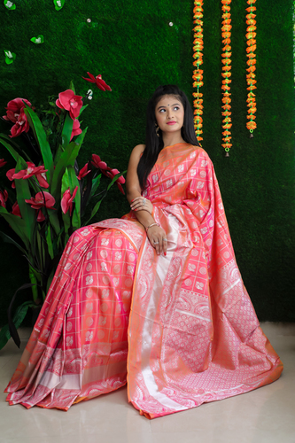 Pure Lichi Silk Saree with Beautifull Pallu