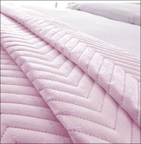 Chevron Pattern 3 Layers Double Bed Cotton Bed Quilt Use: Home