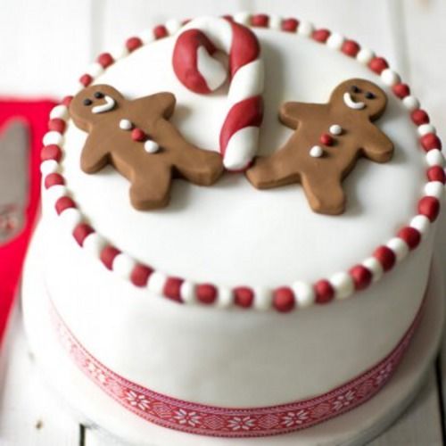Hygienically Packed And Specially Made Creamy Vanilla Flavored Cake Specially For Christmas Celebration