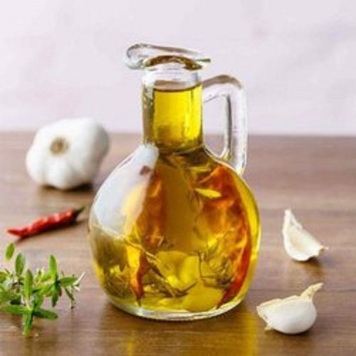 Hygienic Steam Distilled Good Quality Garlic Oil
