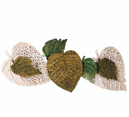 Handcrafted Decorative Leaf Pattern Art Piece