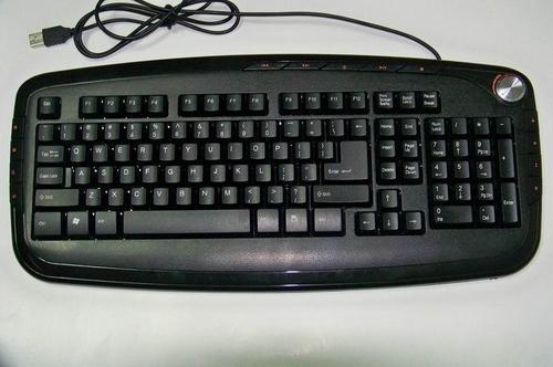  लाइट वेट ब्लैक कंप्यूटर कीबोर्ड 