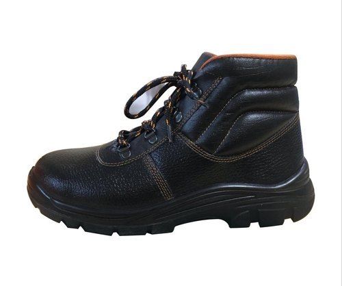 Black Vega Leather Industrial Safety Shoes