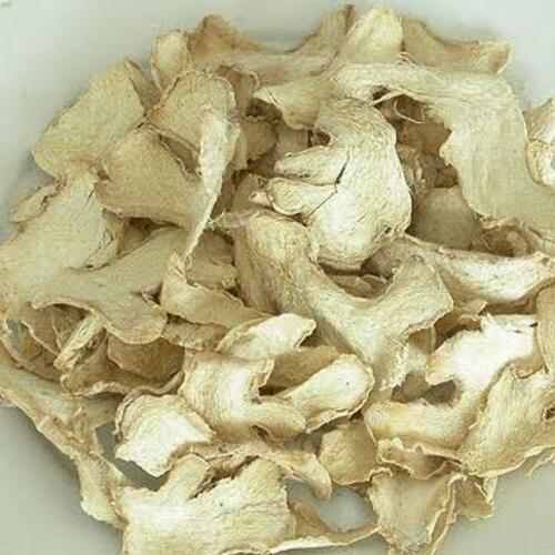 Natural Good In Taste Healthy Creamish Dehydrated Ginger Flakes Grade: Food Grade