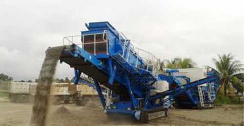 Heavy Duty Track Mounted Jaw Crusher - Color: Blue