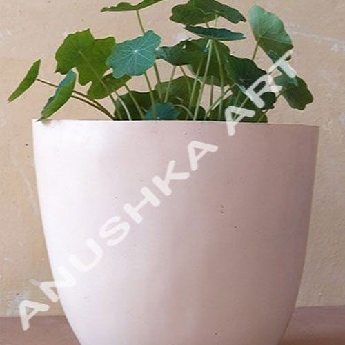 Glossy Finish Plain White Frp Planter