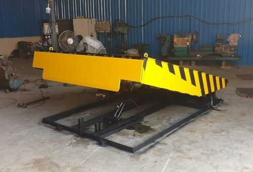 Durable Material Loading And Unloading Dock Leveler