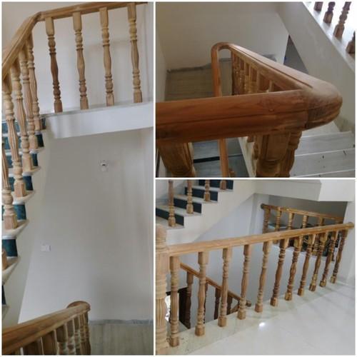 Hotel Polished Wooden Staircase - Color: Any Color