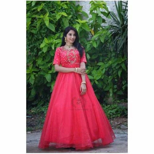 Breathable Ladies Valentines Day Red Gown With Beads And Zardozi